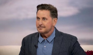 Emilio Estevez Net Worth 2025: Hollywood Legacy, Earnings & Career Highlights