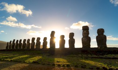 Top Things to Do on Easter Island: Must-See Moai Statues, Tours & Hidden Gems